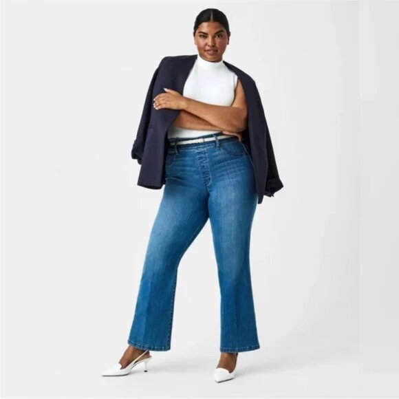 Spanx NWT vintage indigo wash pull on elastic waist flare leg jeans sz 1X Tall - Picture 4 of 13